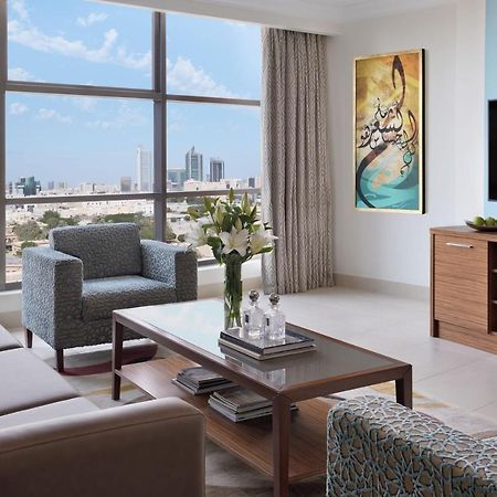 Marriott Executive Apartments Al Khobar Exterior foto A living room in a typical apartment